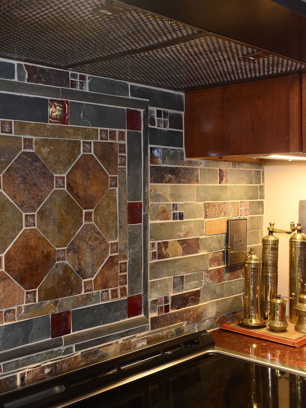 Slate and Burgundy Glass Backsplash Medallion Red Brown Quartz Countertop BA1026