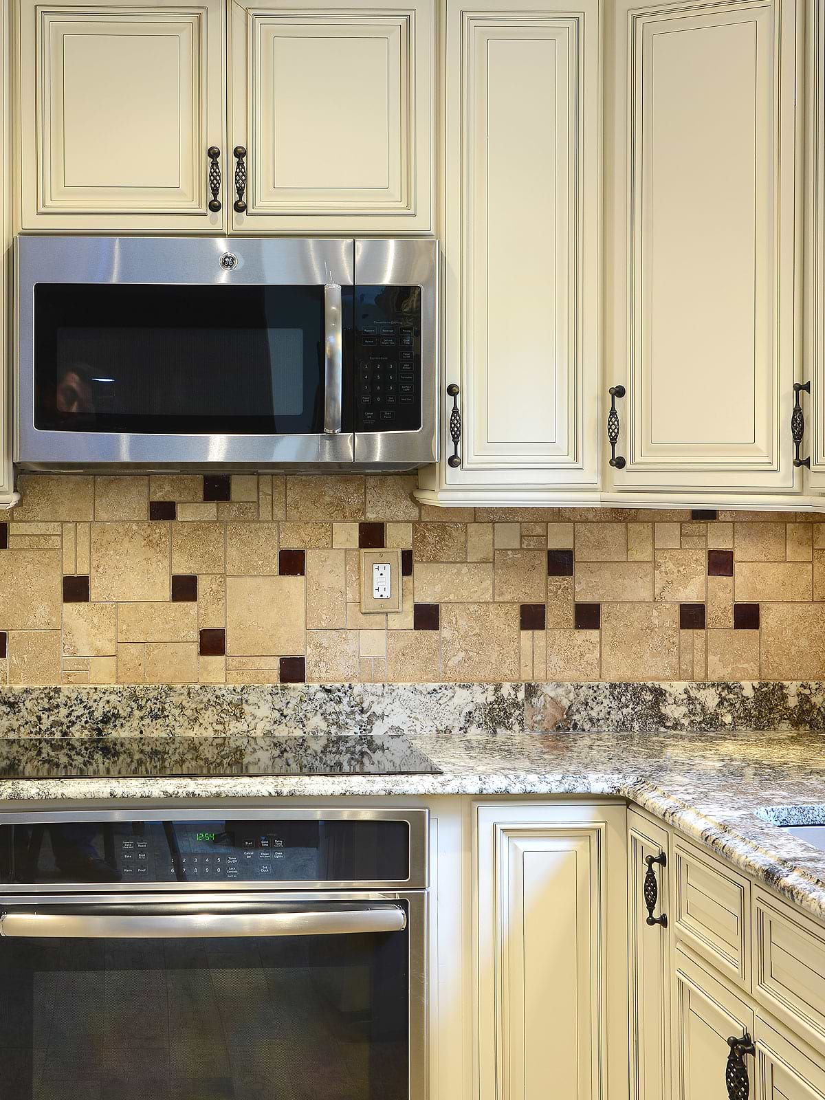 Travertine backsplash ideas