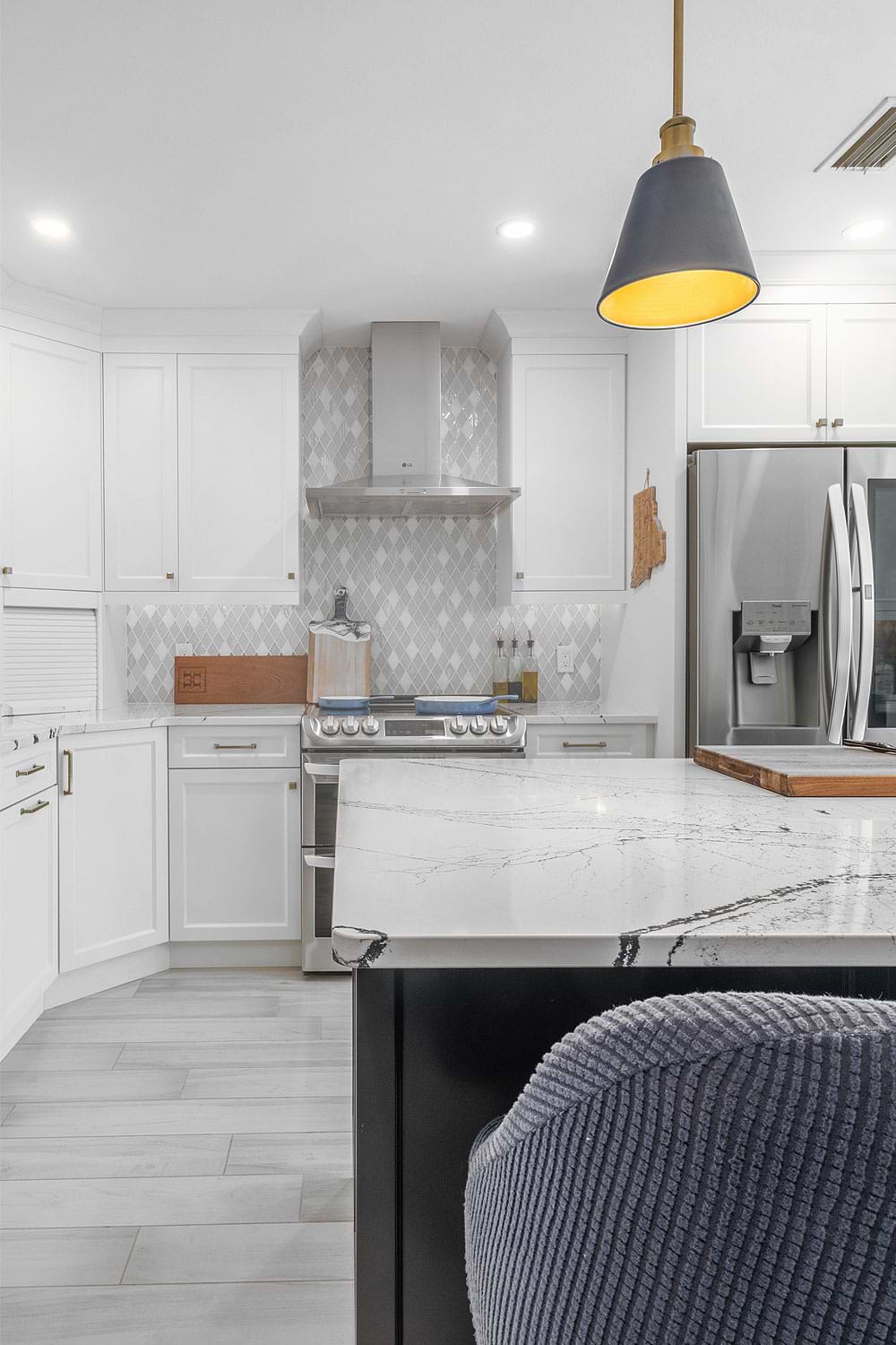 Blue Kitchen Island Modern Kitchen Backsplash Tile With Glass And Marble BA62046