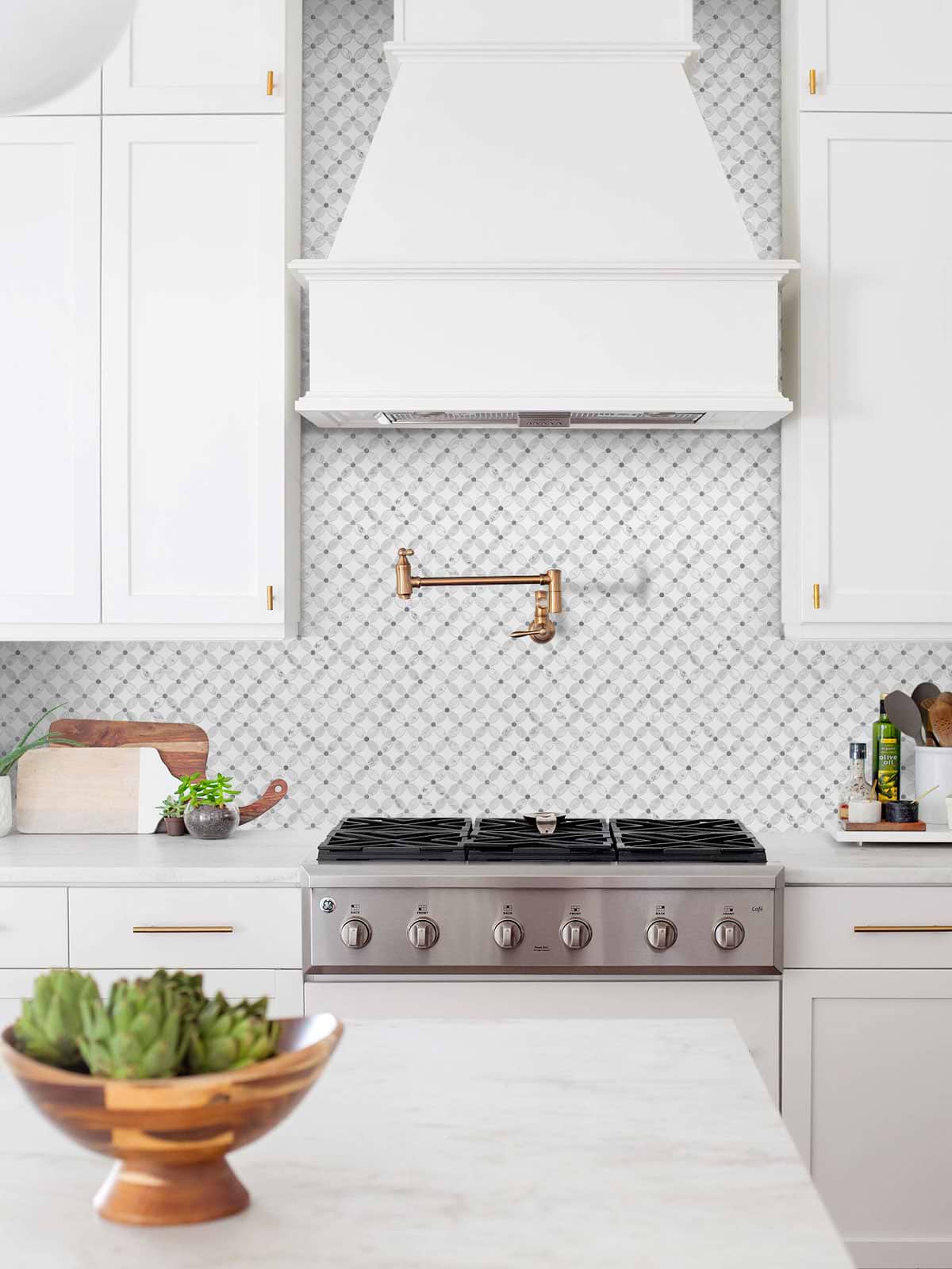 White kitchen cabinet flower marble mosaic tile BA45056