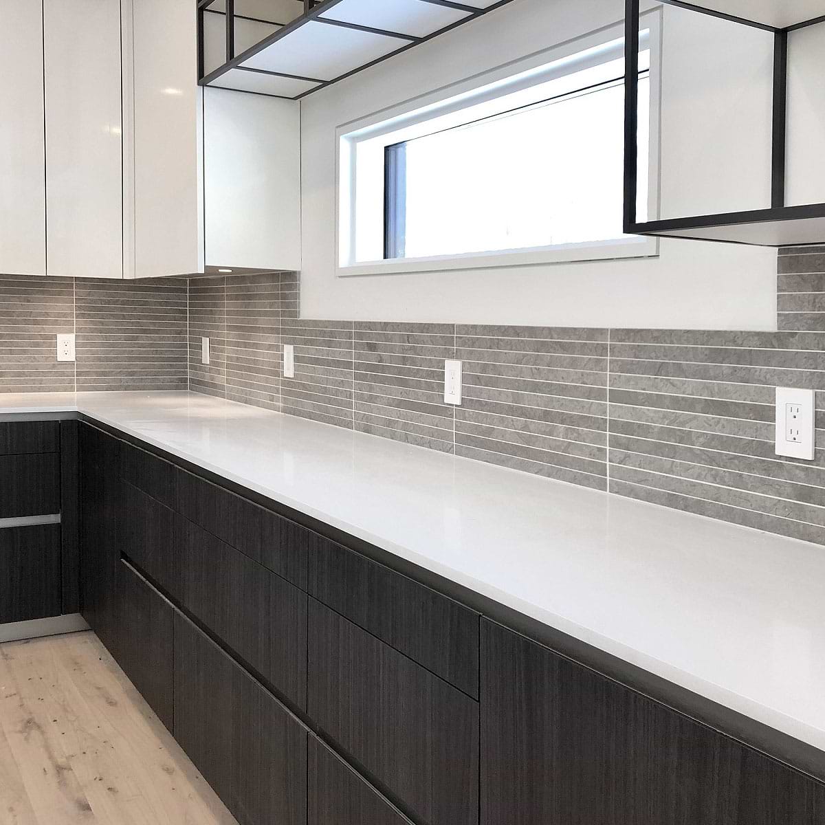 White modern countertop gray limestone backsplash tile BA1038