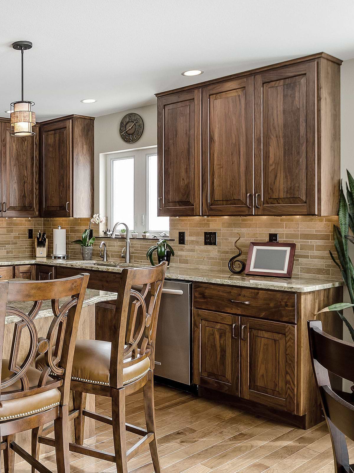 Photo inspiration: Travertine Backsplash Designs Reference: 12 Travertine Mosaic Tile Backsplash Natural Beauty