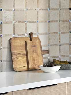 white quartz countertop with beige kitchen backsplash BA1029