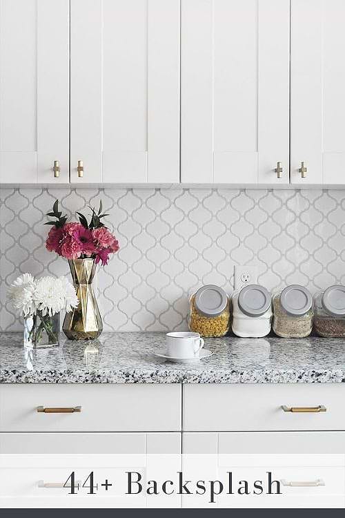 arabesque tile kitchen backsplash 1