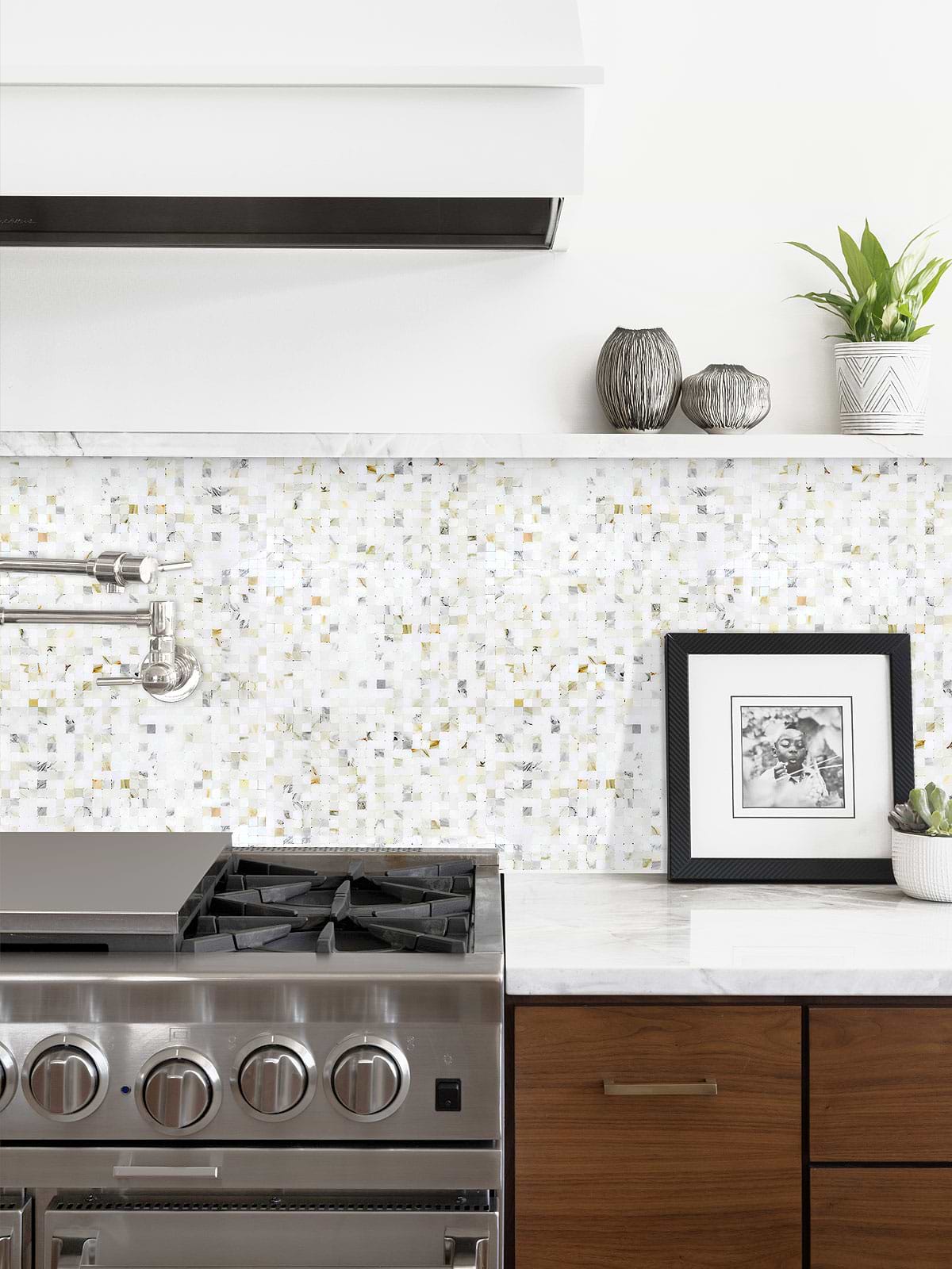 Brown Cabinet with Cube Calacatta Gold Mosaic Tile BA7007
