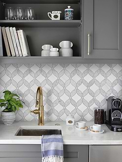 Gray Kitchen Cabinets With Backsplash Tile BA6317