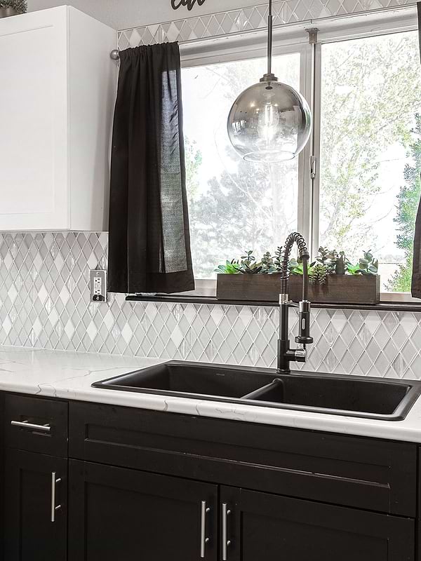 Espresso And White Cabinet Black Kitchen Sink White Glass And Marble Backsplash BA62046