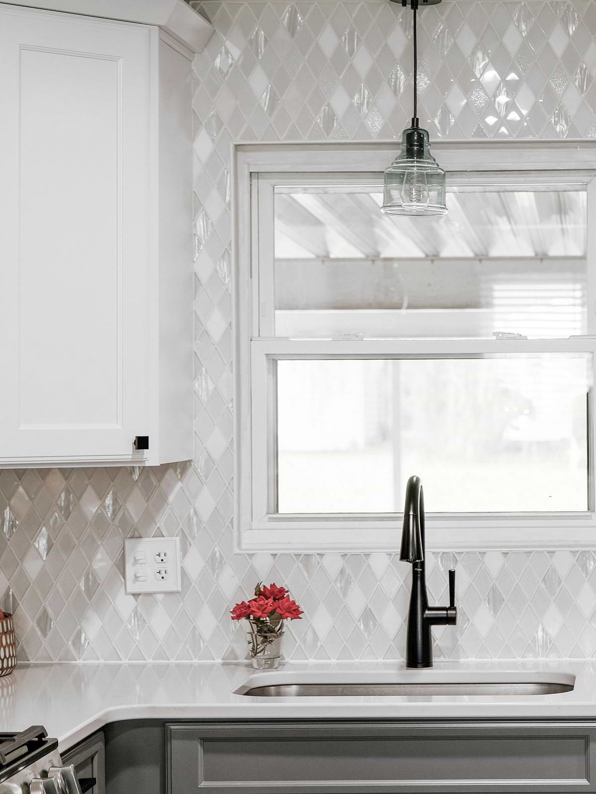 Gray And White Kitchen Cabinet Backsplash Tile With Glass And Marble BA62046