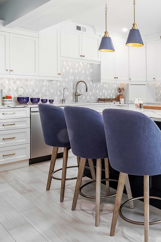 Two Tones Kitchen Cabinets White Modern Countertop Glass And Marble Tile BA62046