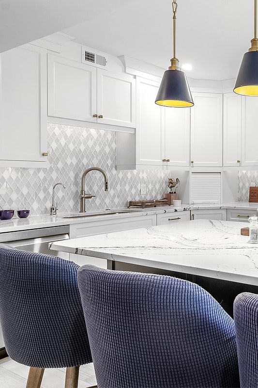 Two Tones Kitchen Cabinets White Modern Countertop White Color Elegant Backsplash Tile BA62046