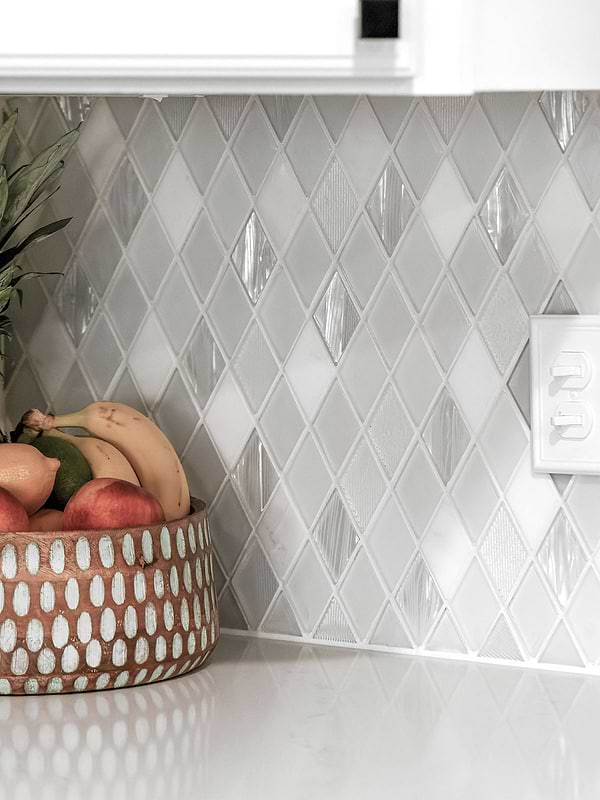 White Diamond Glass Backsplash Tile White Modern Countertop BA62046