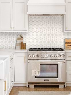 White Kitchen Cabinets with Flower Marble Backsplash Tile BA6310