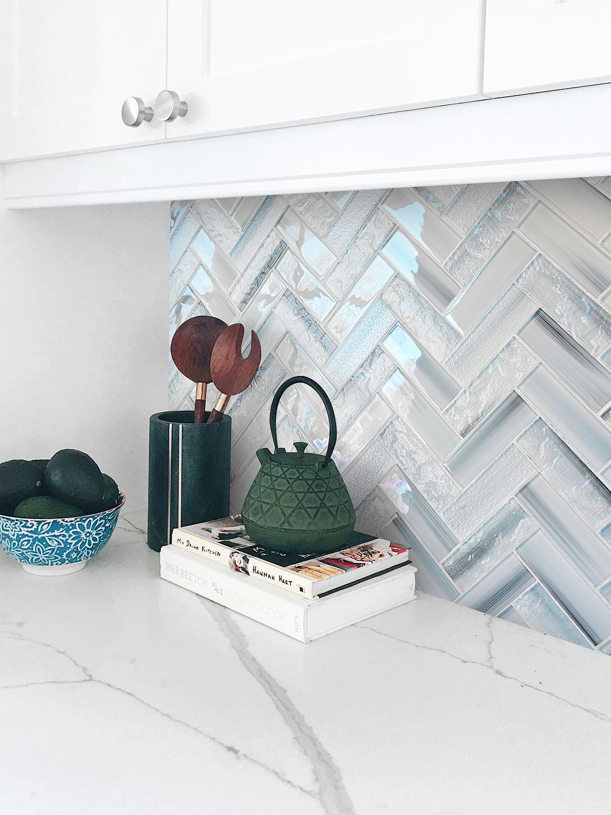 Quartz Countertop Blue Glass Herringbone Backsplash Tile BA5507
