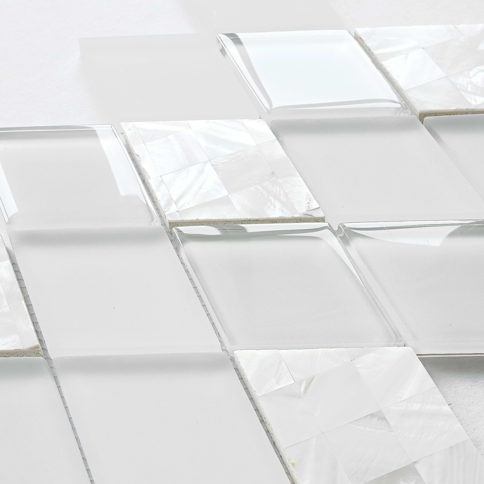 Photo inspiration: Fresh Look at Elegant Diamond Glass Shell White Backsplash Tile