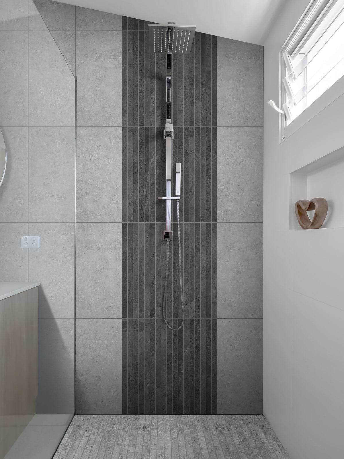 Modern Shower Wall with Black Modern Mosaic Tile BA1081