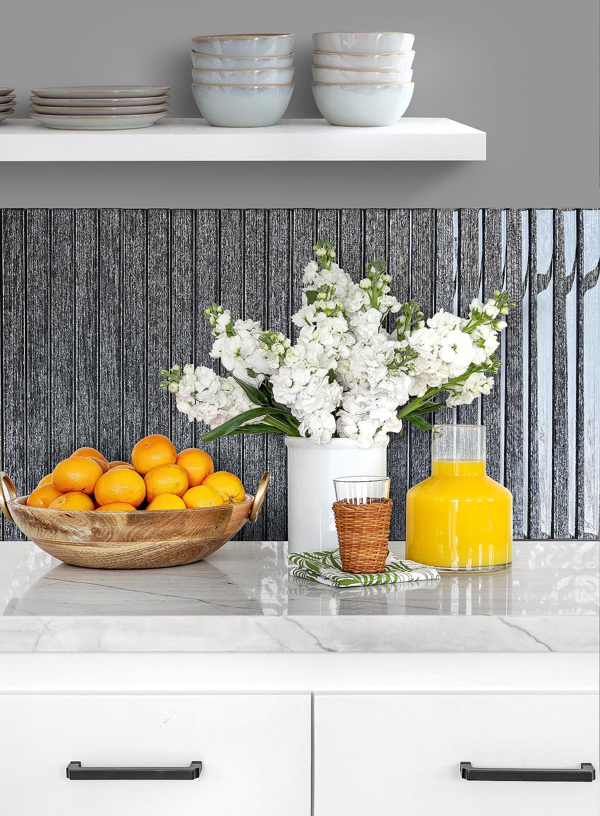 White Kitchen Shimmery Black Glass Modern Backsplash Tile BA8021