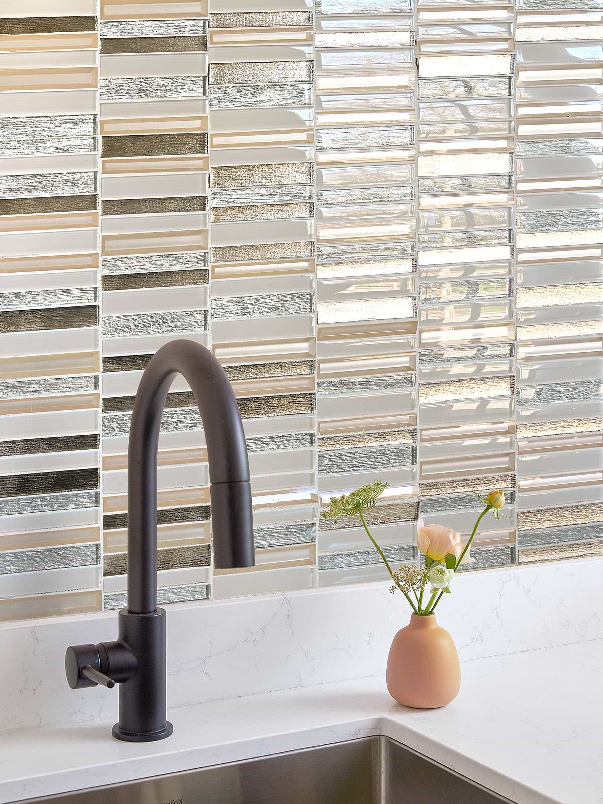 White Countertops Rose Gold Beveled Edge Glass Backsplash Tile BA8009