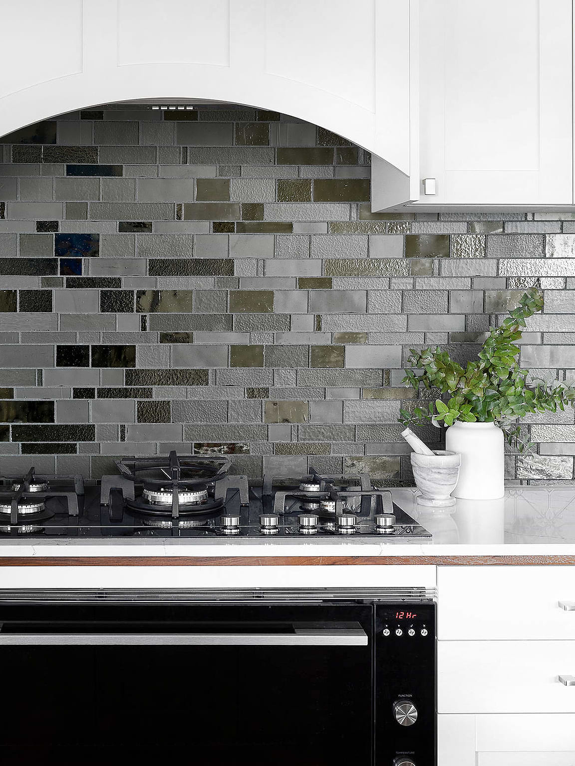 31+ White Cabinets with Glass Tile Backsplash ( GLOSSY ) - Glass Tile