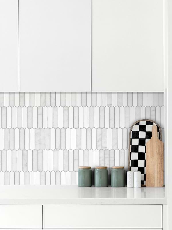 White Mordern Kitchen with Modern Picket Marble Backsplash Tile BA6321