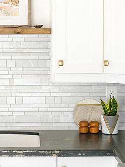 Black Granite Countertop with Beige Marble Backsplash Tile BA1095