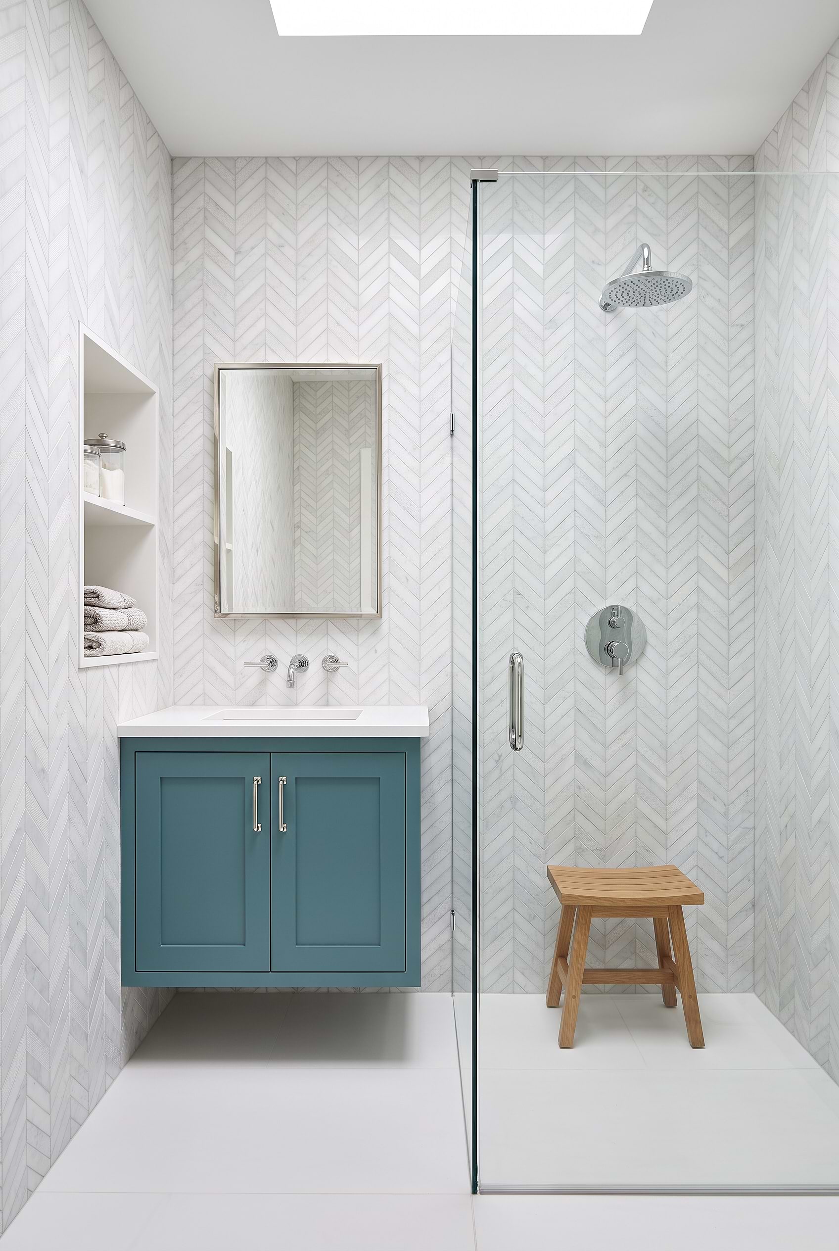 Modern White Marble Chevron Wall Tile BA631613