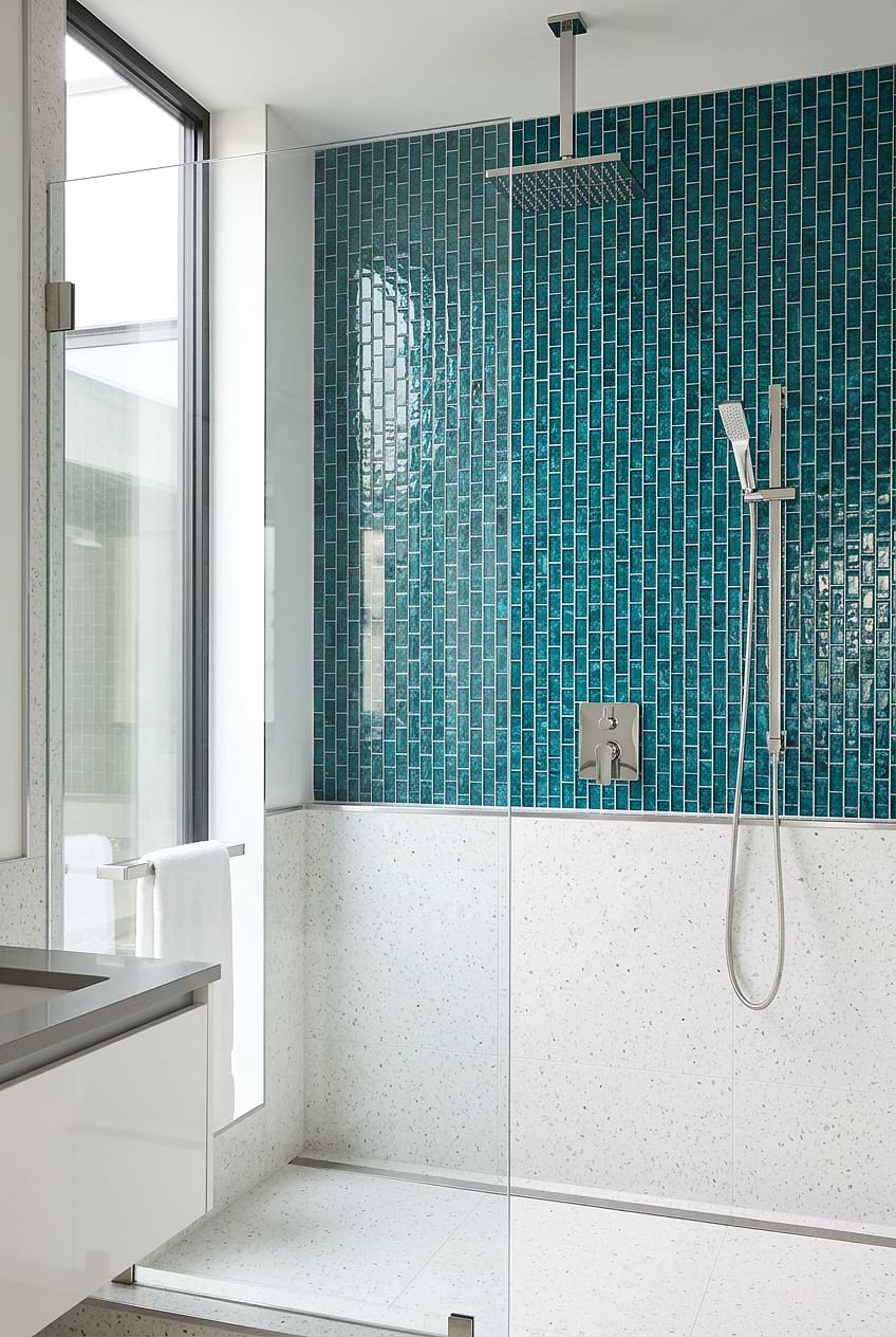 Teal Blue Glass Shower Wall Tile BA5517 Teal Blue Glass Shower Wall Tile BA5517