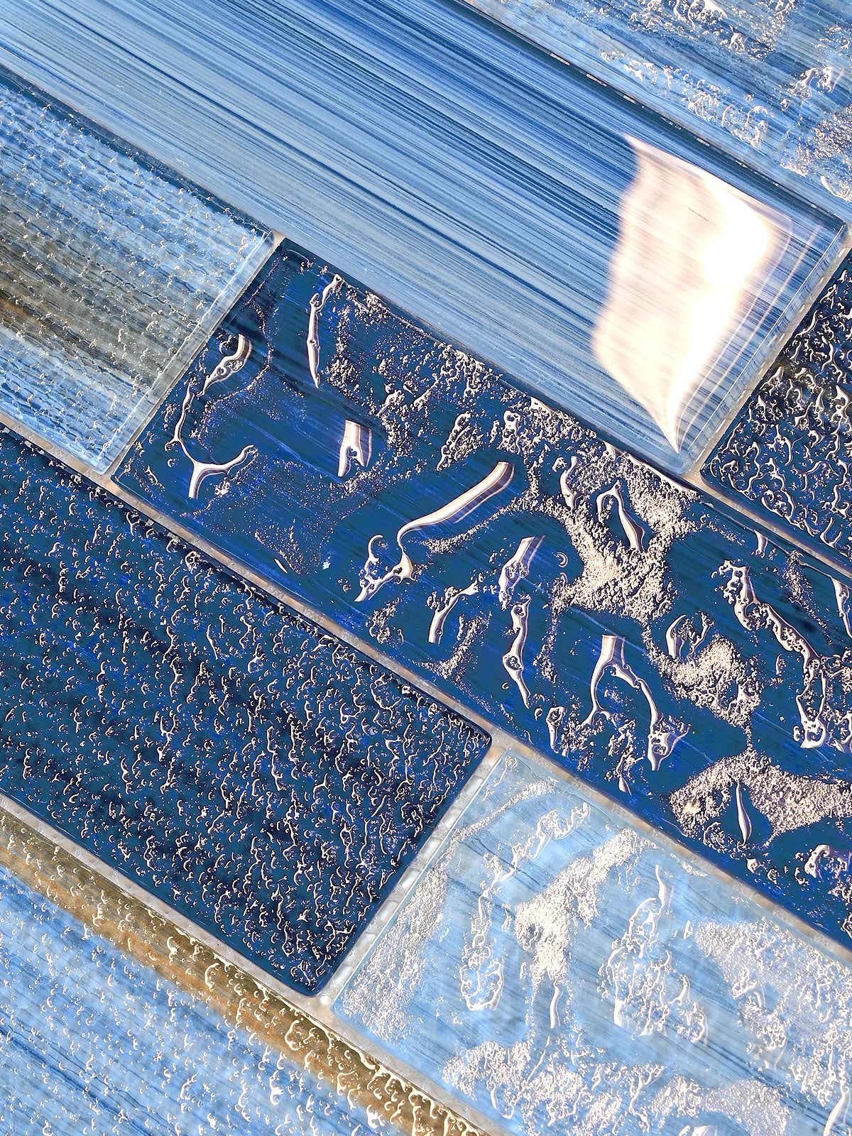 Pacific Blue Textured Glass Subway Tile BA5530 4