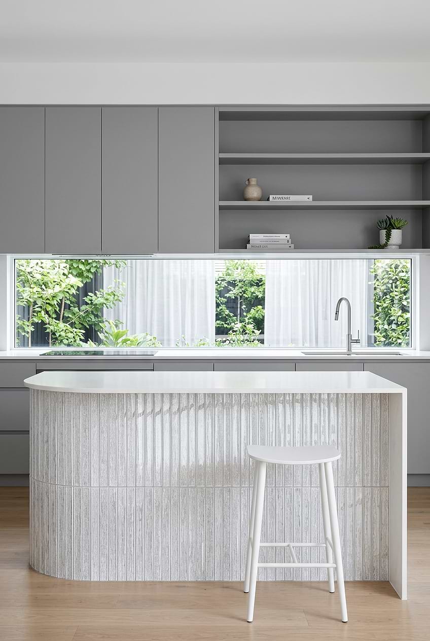 Shimmery White Glass Linear Kitchen BA8022