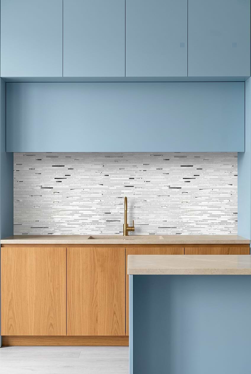 White Glass Quartz Blue Kitchen BA62038