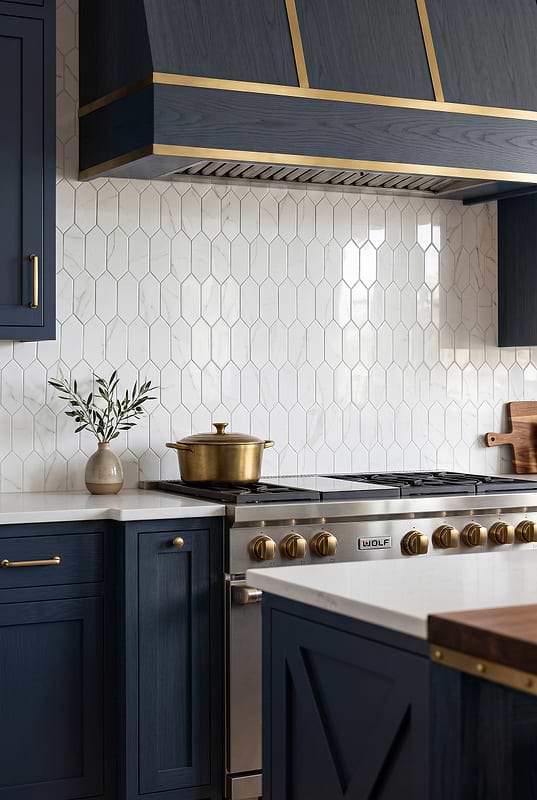 Calacatta Glass Picket Navy Kitchen Cabinets BA6702