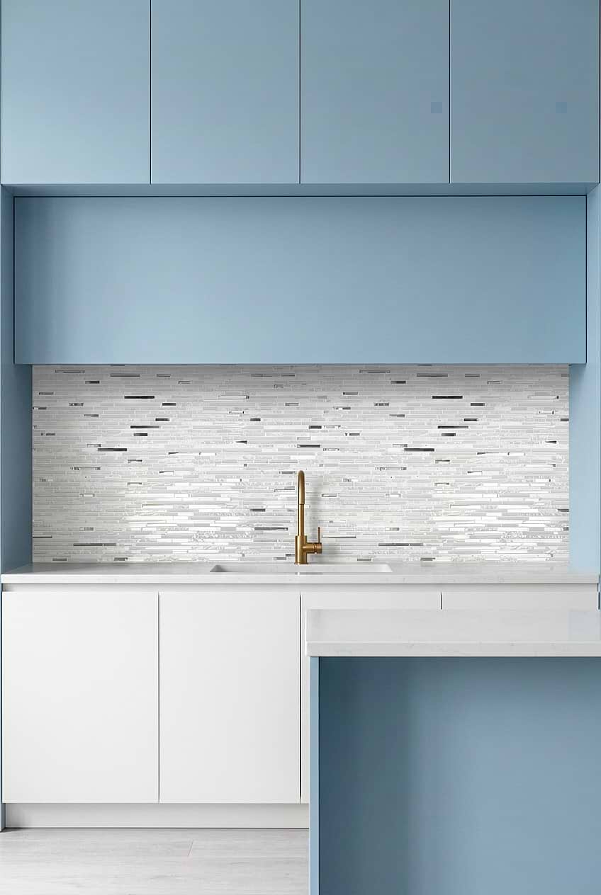White Glass Quartz Linear Backsplash BA62038