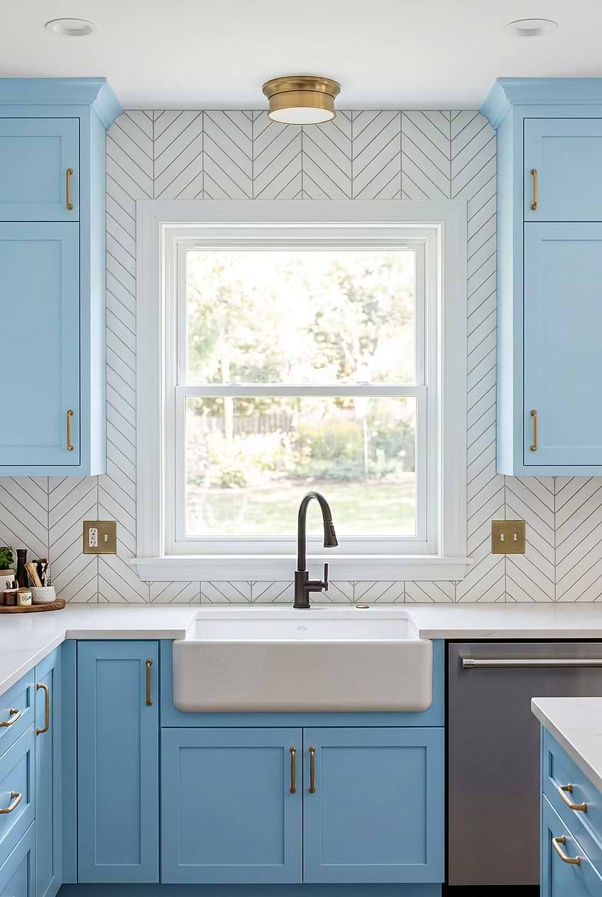 White Marble Chevron Tile with Blue Kitchen BA6322