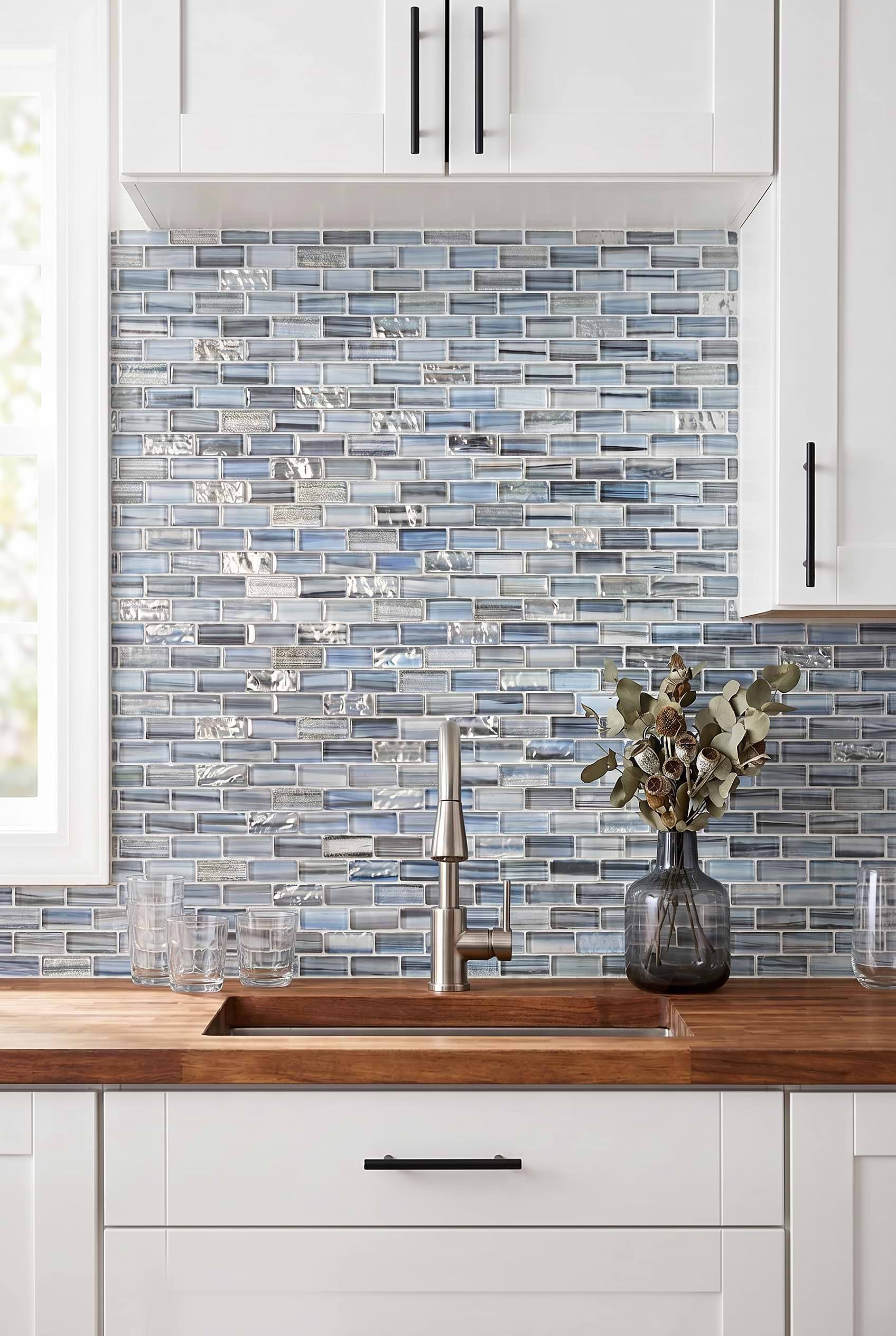 Blue Glass Backsplash with White Cabinets BA5516