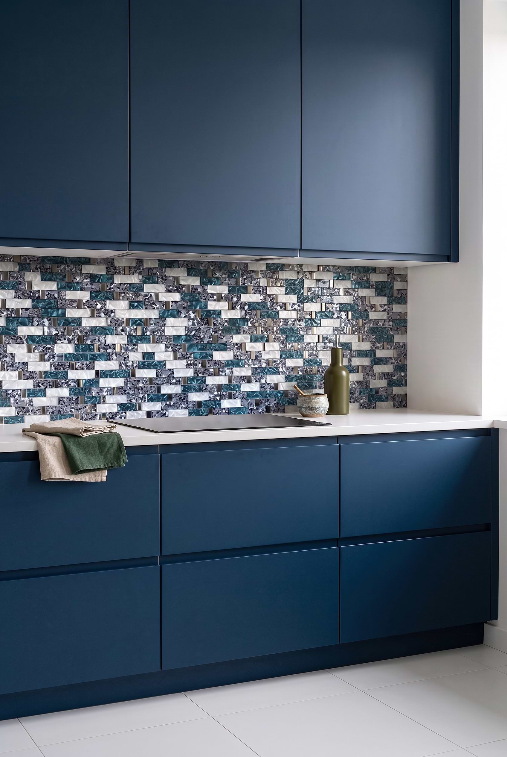 Blue White Glass Mosaic Backsplash BA8011