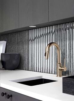 Shimmery Black Glass Modern Backsplash Tile BA8021 2
