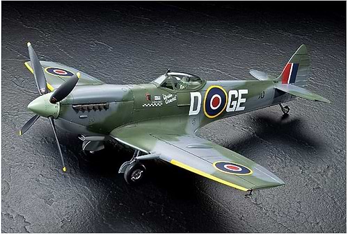 ערכת הרכבה מטוס SUPERMARINE SPITFIRE MK.XVIE TAMIYA