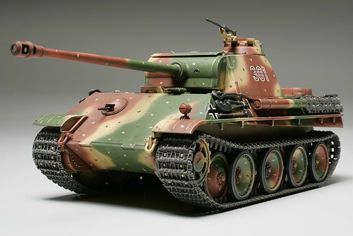 ערכת הרכבה טנק  GERMAN PANTHER TYPE G TAMIYA 