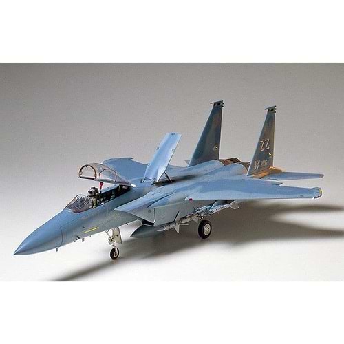 ערכת הרכבה מטוס F-15 C EAG LE TAMIYA