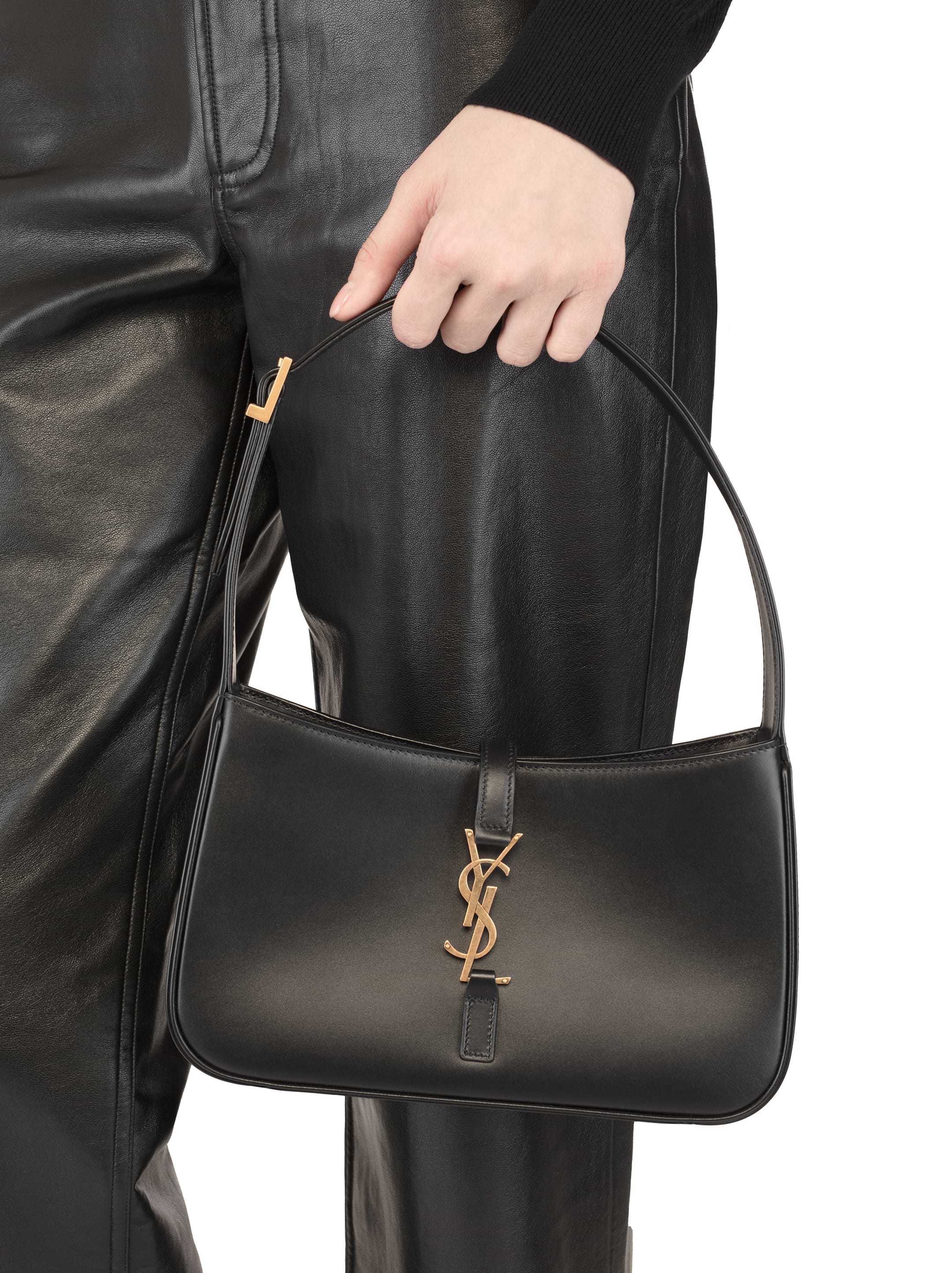 Saint Laurent women's Le 5 à 7 hobo bag - buy for 1172900