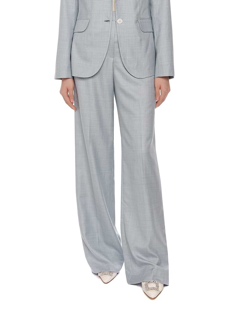 Көзге көрінетін жерде серпілу фотосы