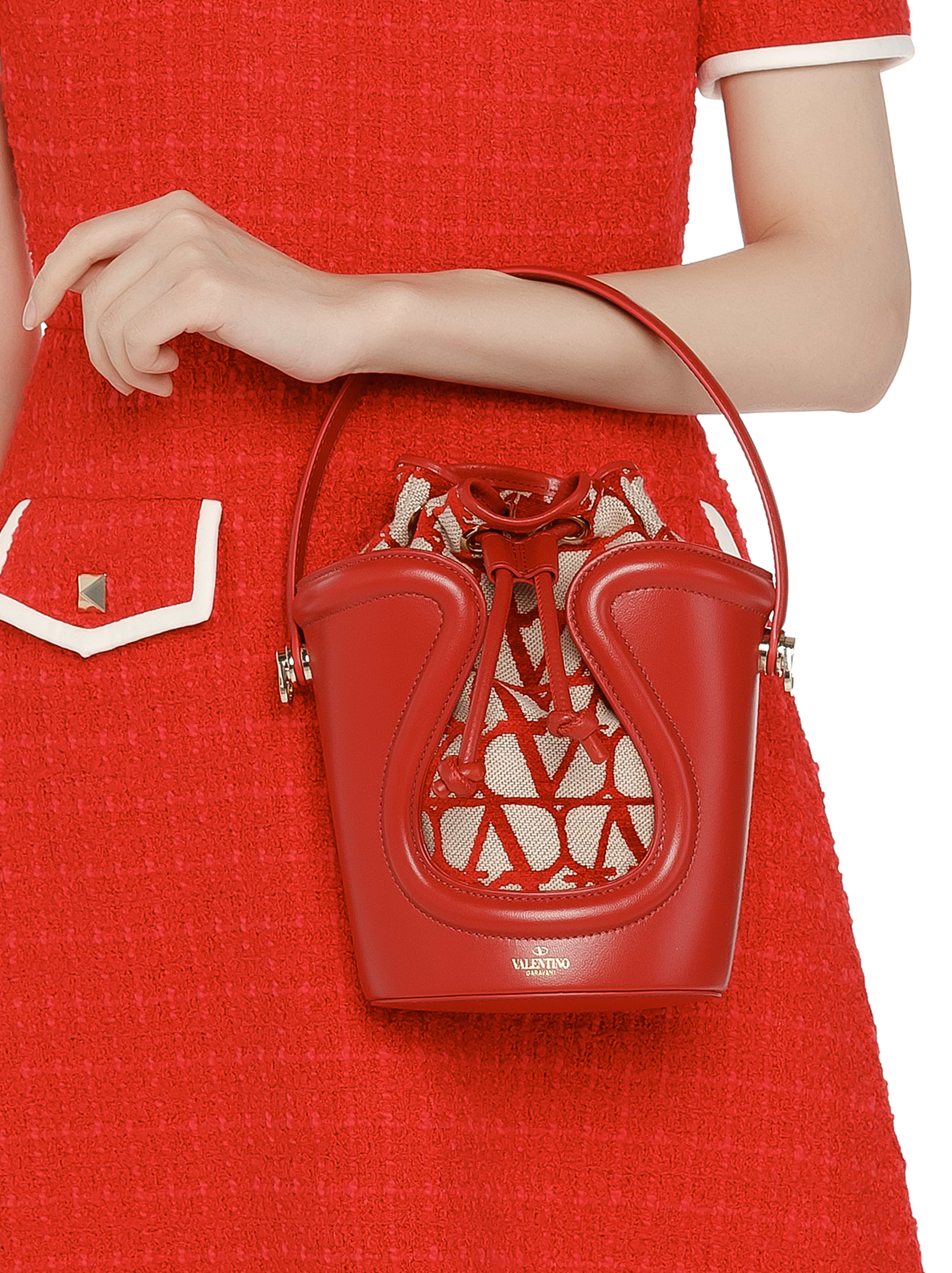 【VALENTINO】TOILE ICONOGRAPHE BUCKET BAG Toile Iconographe bucket bag Valentino Garavani for women