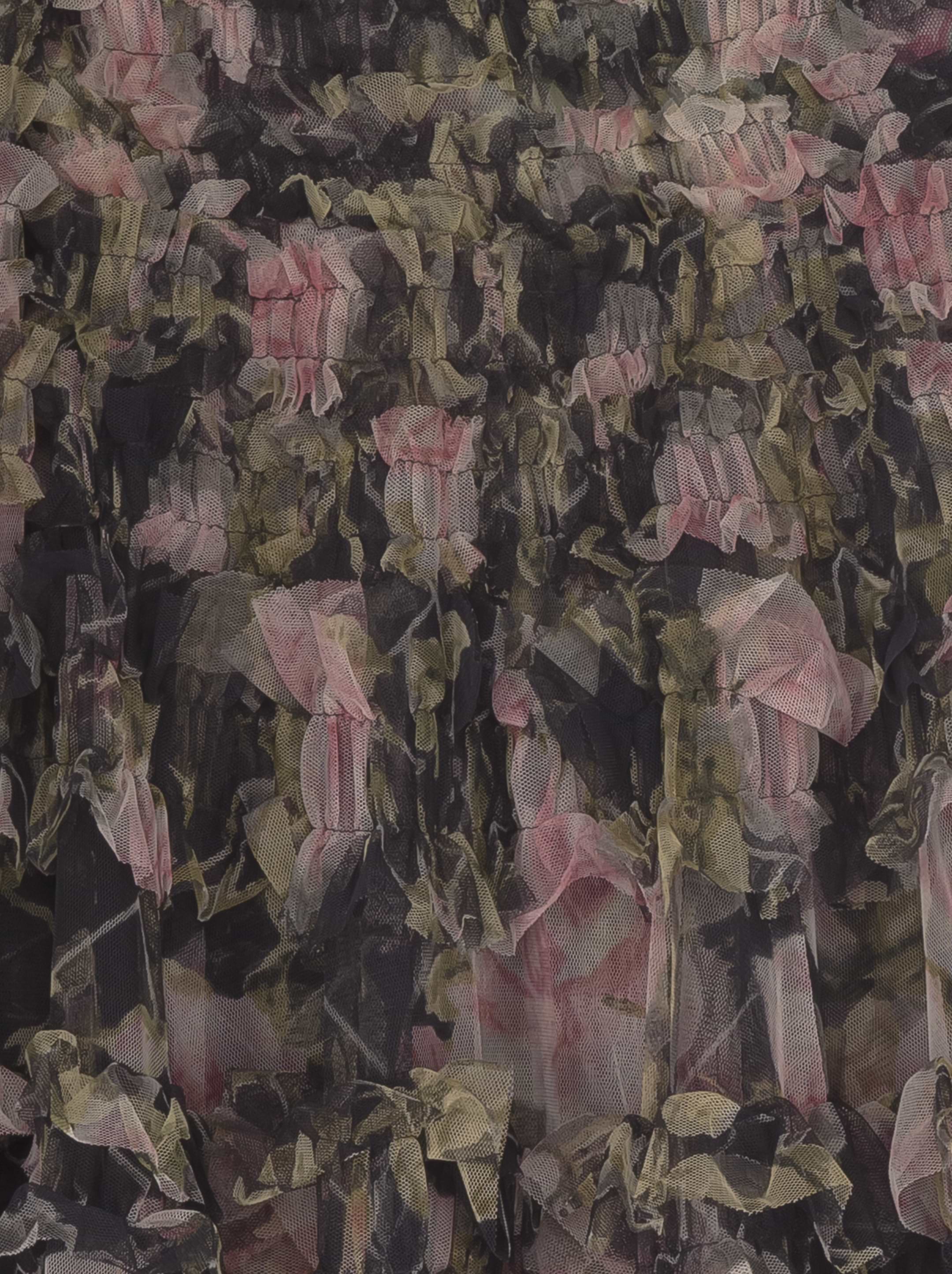 Порно видео: құл қожайынды жалайды