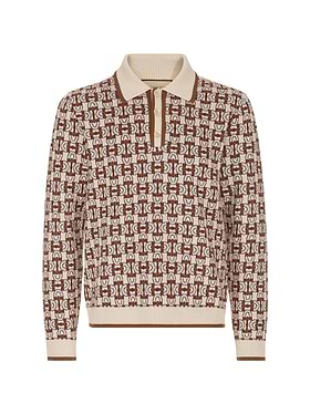 Мен оның ішіне абайлап кірдім