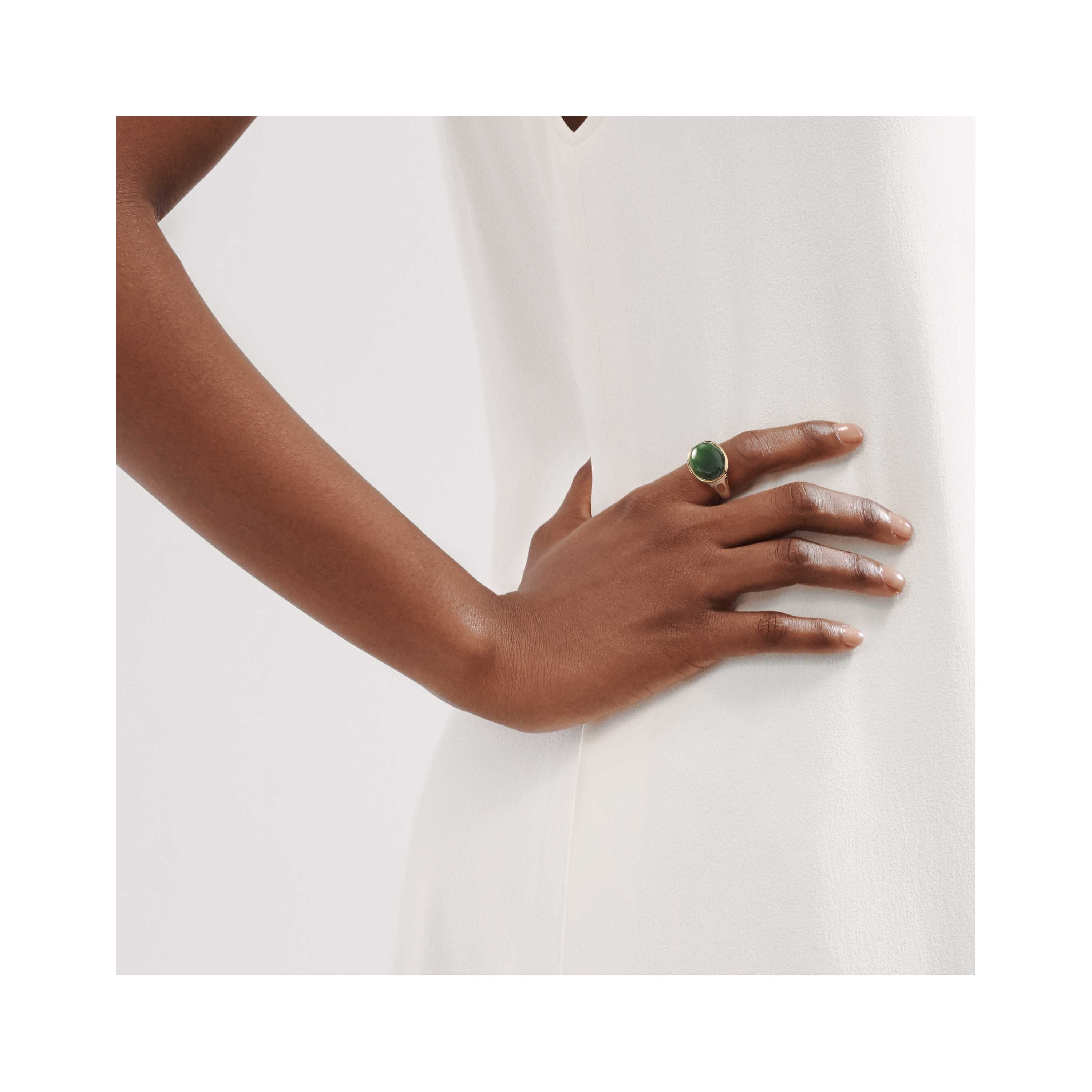 【Tiffany & Co】Elsa Peretti Cabochon リング Elsa Peretti® Cabochon ring in sterling silver with blue