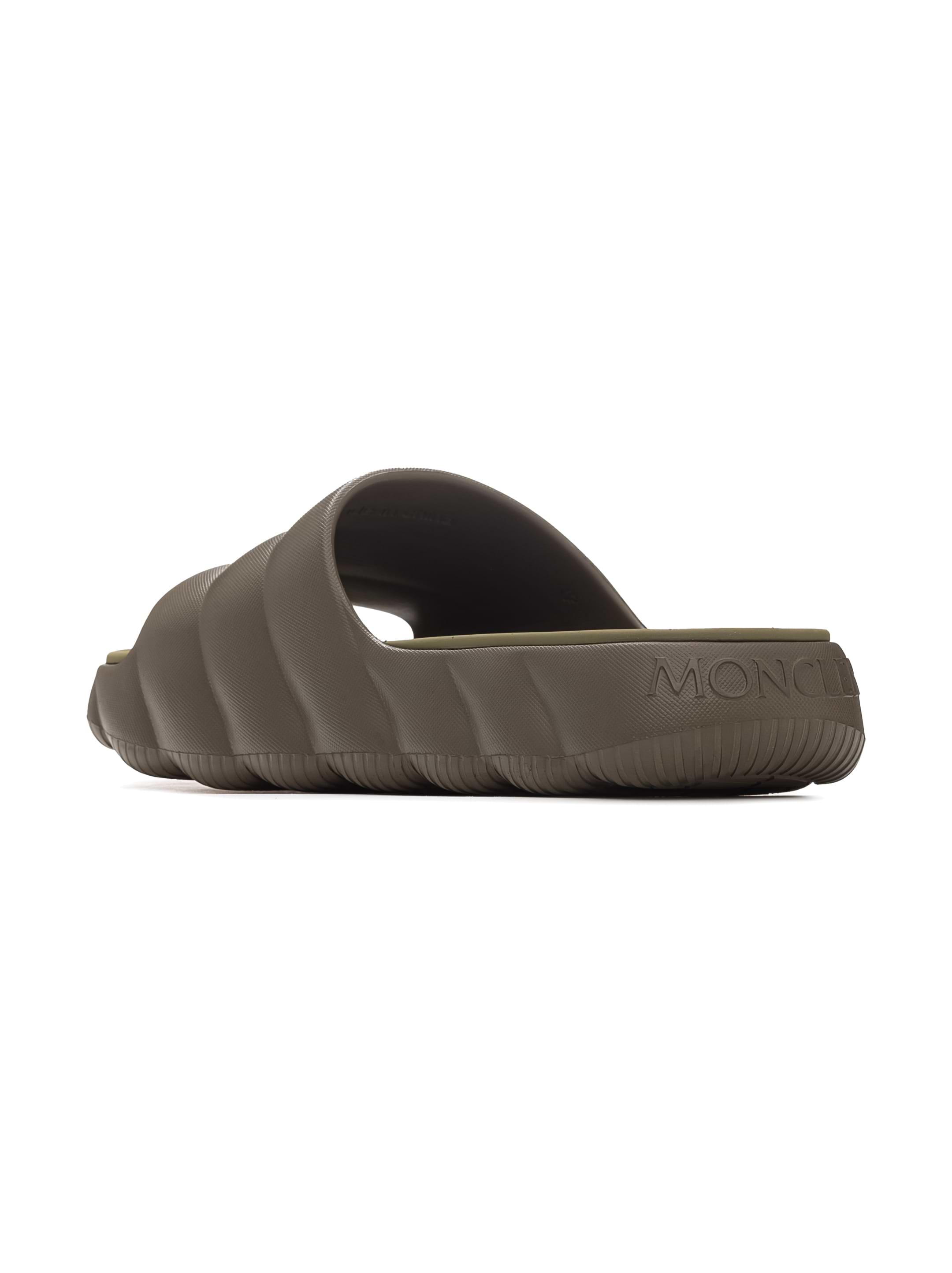 Moncler men's Lilo flip flops with logo - buy for 142900 KZT