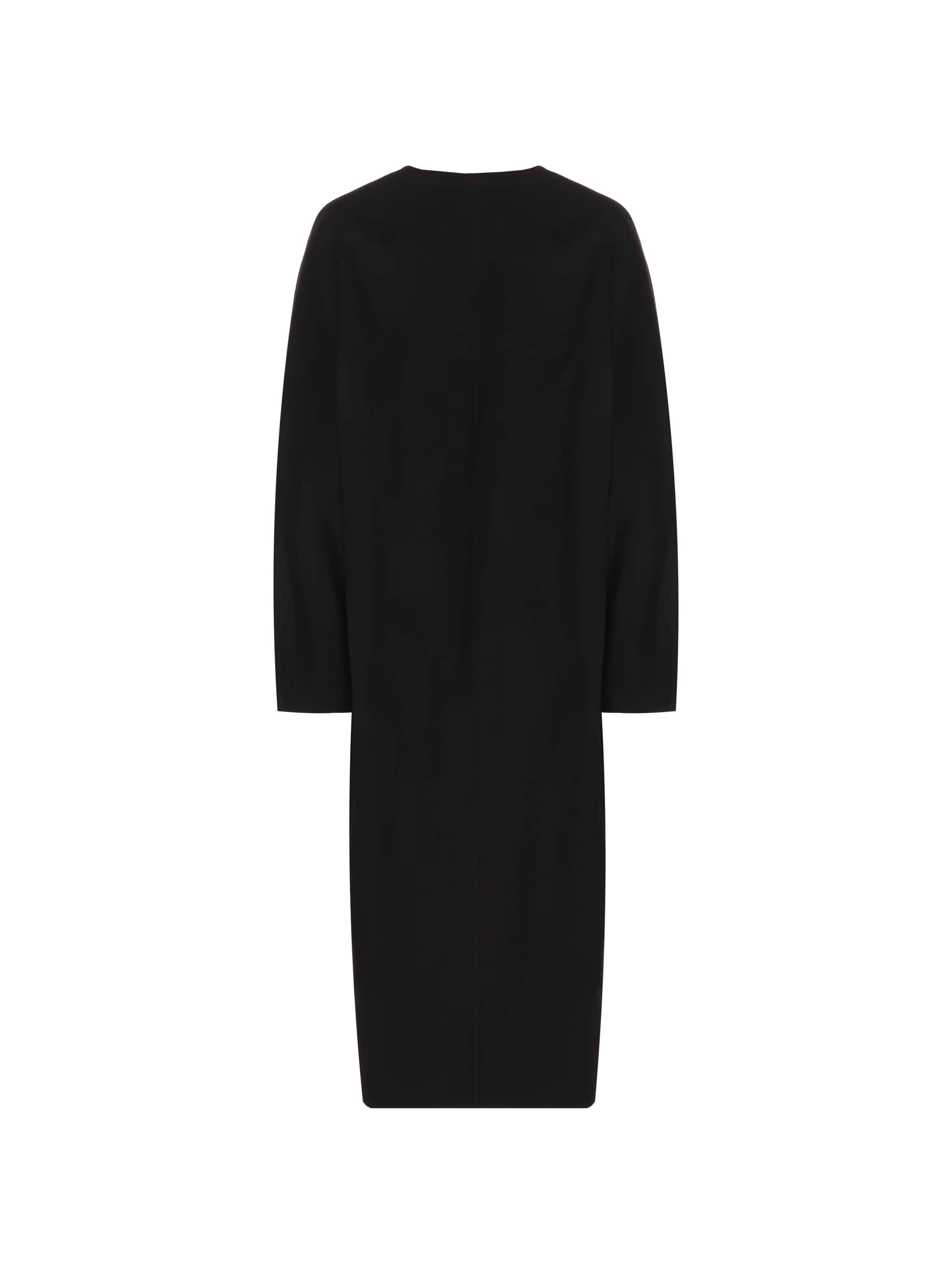 Ер адам әйелінің шәуетін жалайды