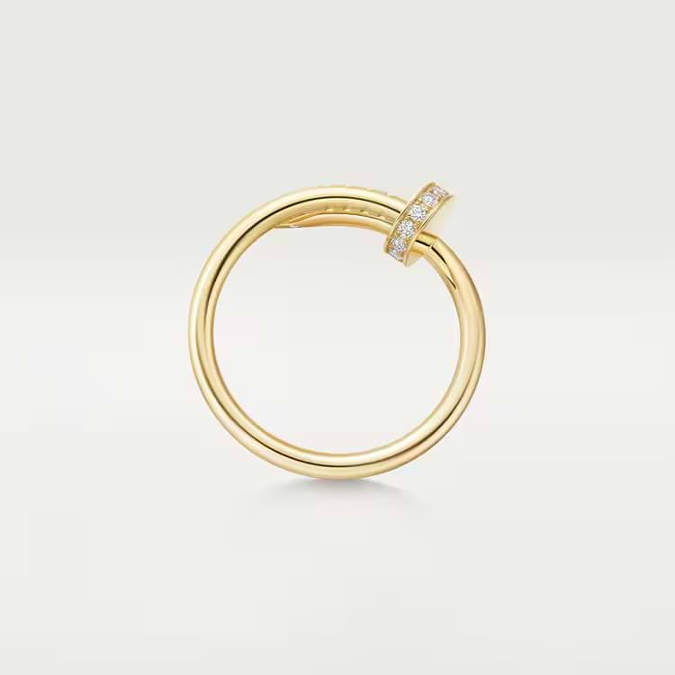 Туыстарымен орыс секс Сүйкімді сұлу өзінің дымқыл қынапшасына мүшесін алады