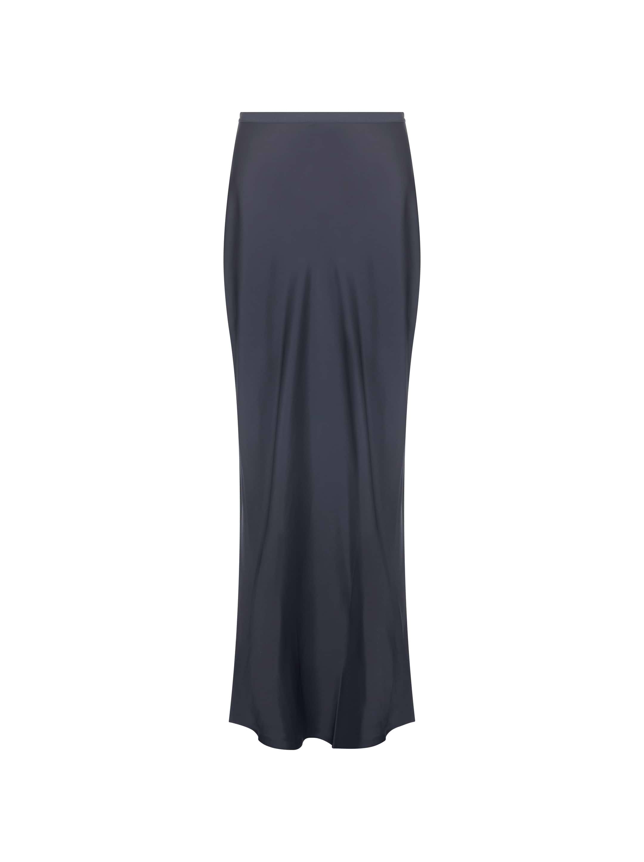 Орыс жынысы ашық ауада орманда