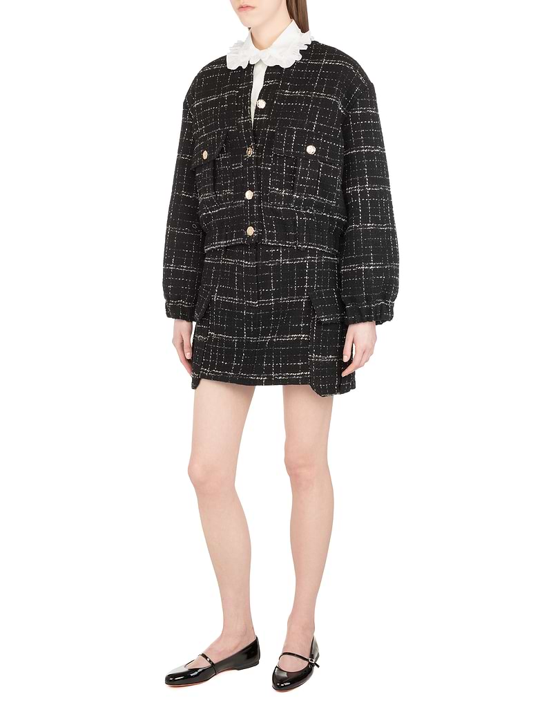 Мини юбка киген жапон студенттері жыныстық қатынасқа түсуде Мини юбка киген жапон студенттері жыныстық қатынасқа түсуде