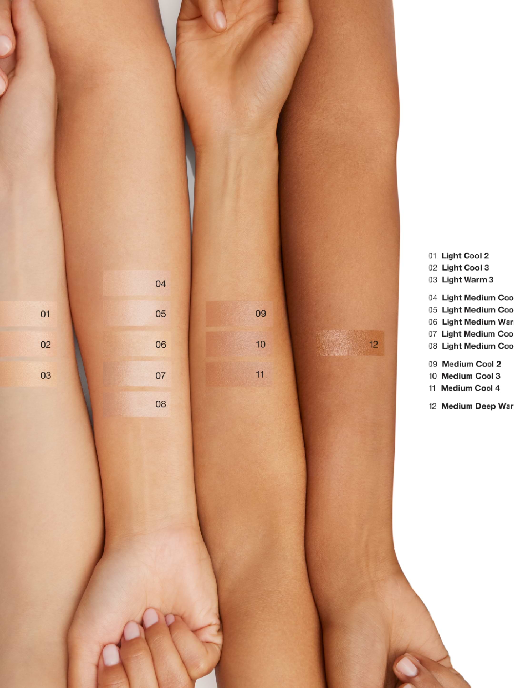 Өте әдемі және сексуалды қызбен порно Дәретханалар жасырын қарап тұр